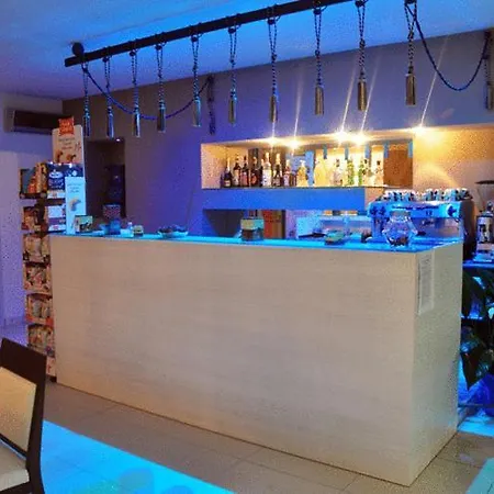 Hotel La Punta 3*